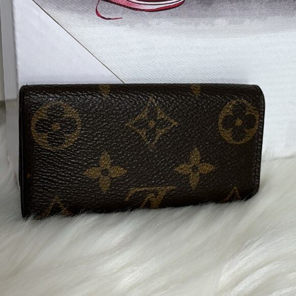 Authentic Louis Vuitton Monogram Multicles 4 Four Hooks Key Case CT4196 - Picture 2 of 7